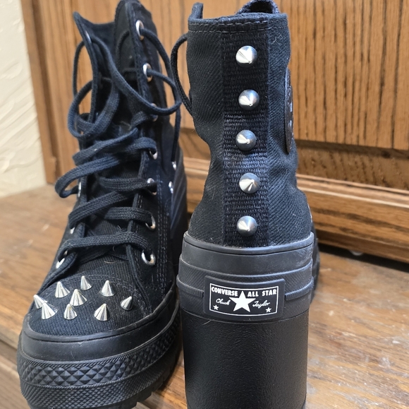 Converse Chuck 70 De Luxe Heel Hi Studded Boot - Picture 3 of 4